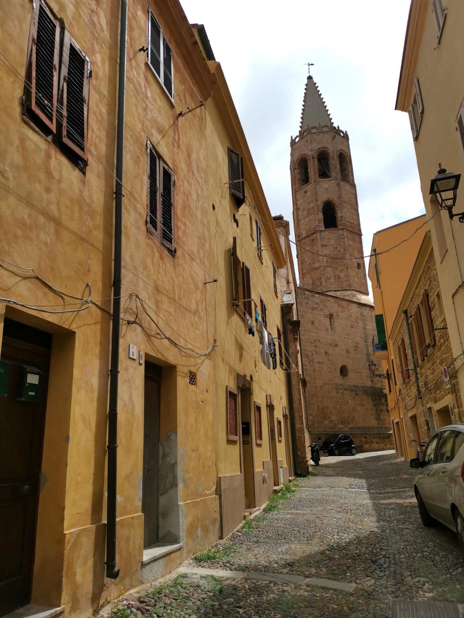 Casa Vacanza Il Campanile Альгеро Экстерьер фото